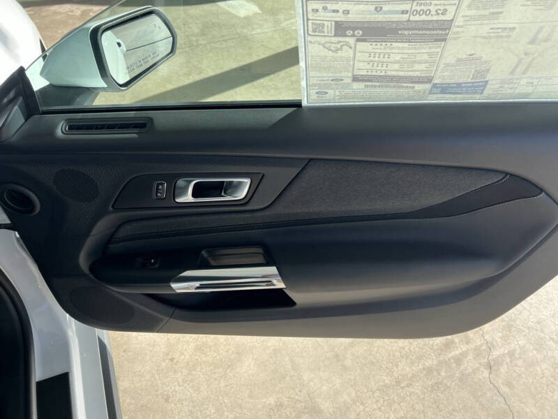 2025 Ford Mustang EcoBoost