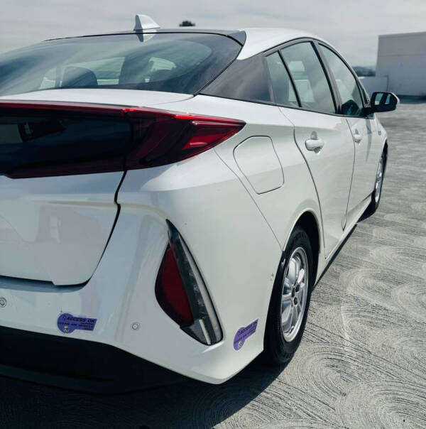 2019 Toyota Prius Prime Plus