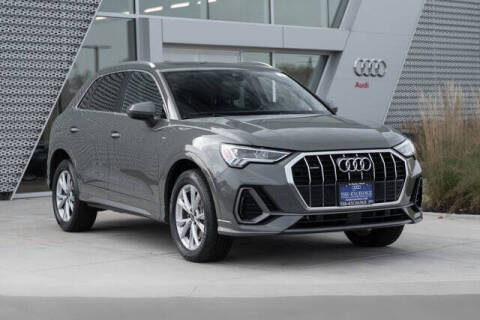 2022 Audi Q3 quattro S line Prem Plus 45 TFSI
