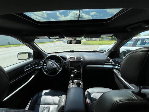 2017 Ford Explorer Sport