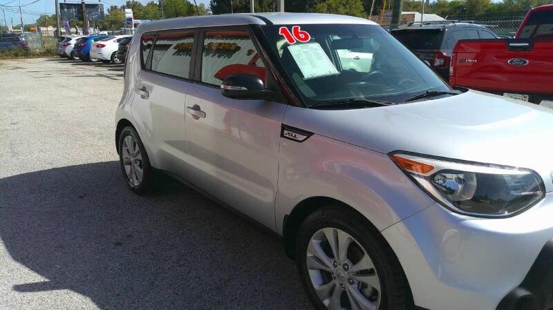 2016 Kia Soul +
