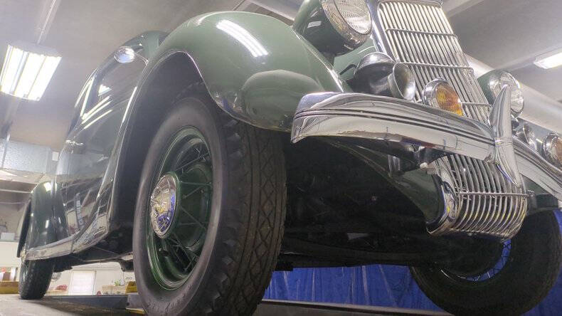 1935 Ford Tudor