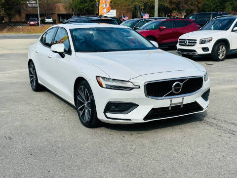 2021 Volvo S60 T6 Momentum