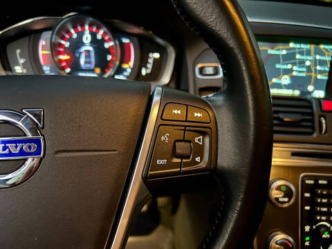 2016 Volvo XC60 T6 Drive-E