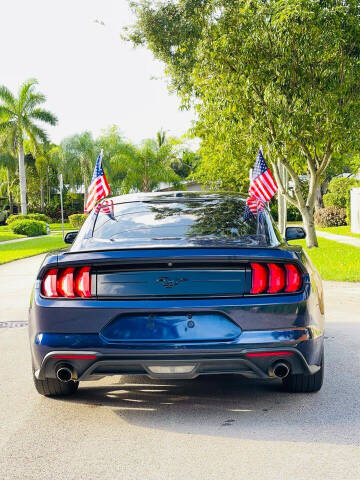 2020 Ford Mustang EcoBoost