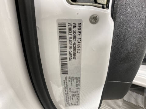 2024 Chrysler Pacifica Touring