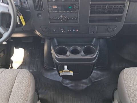 2025 Chevrolet Express 2500