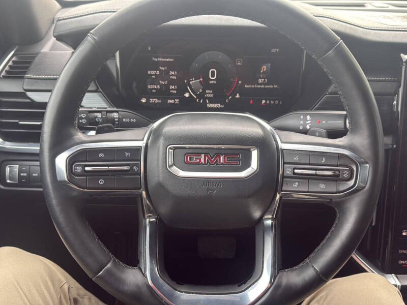 2024 GMC Acadia Elevation