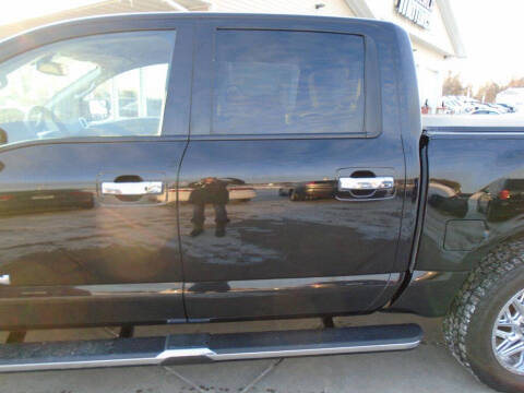 2017 Nissan Titan SV