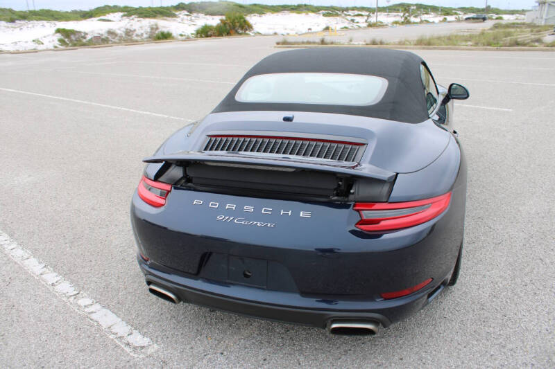 2018 Porsche 911 Carrera