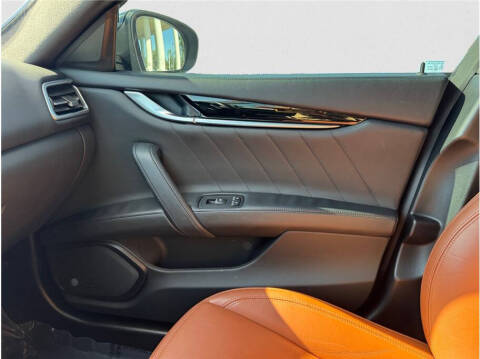 2023 Maserati Ghibli Modena