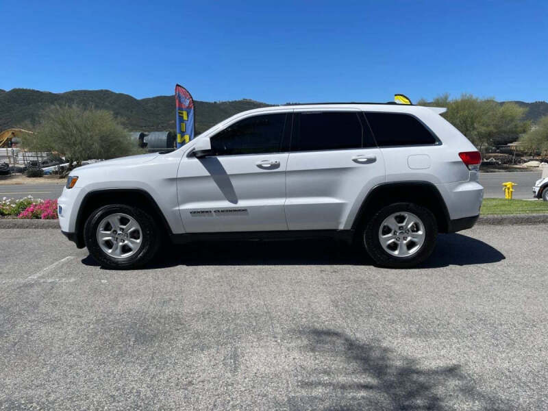 2017 Jeep Grand Cherokee Laredo