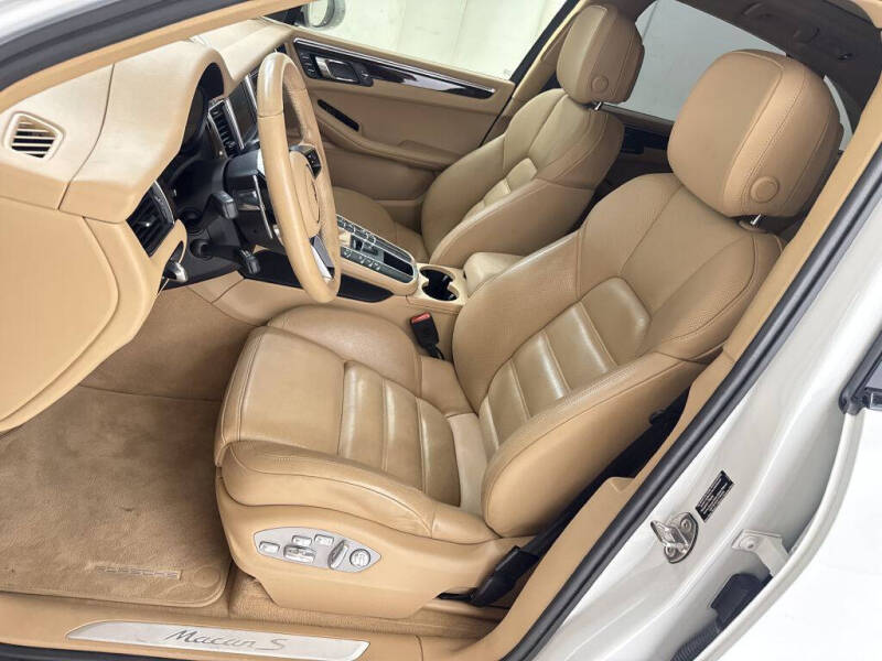 2015 Porsche Macan S