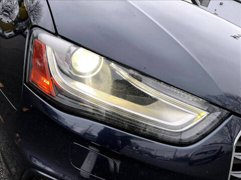 2015 Audi A4 2.0T quattro Premium