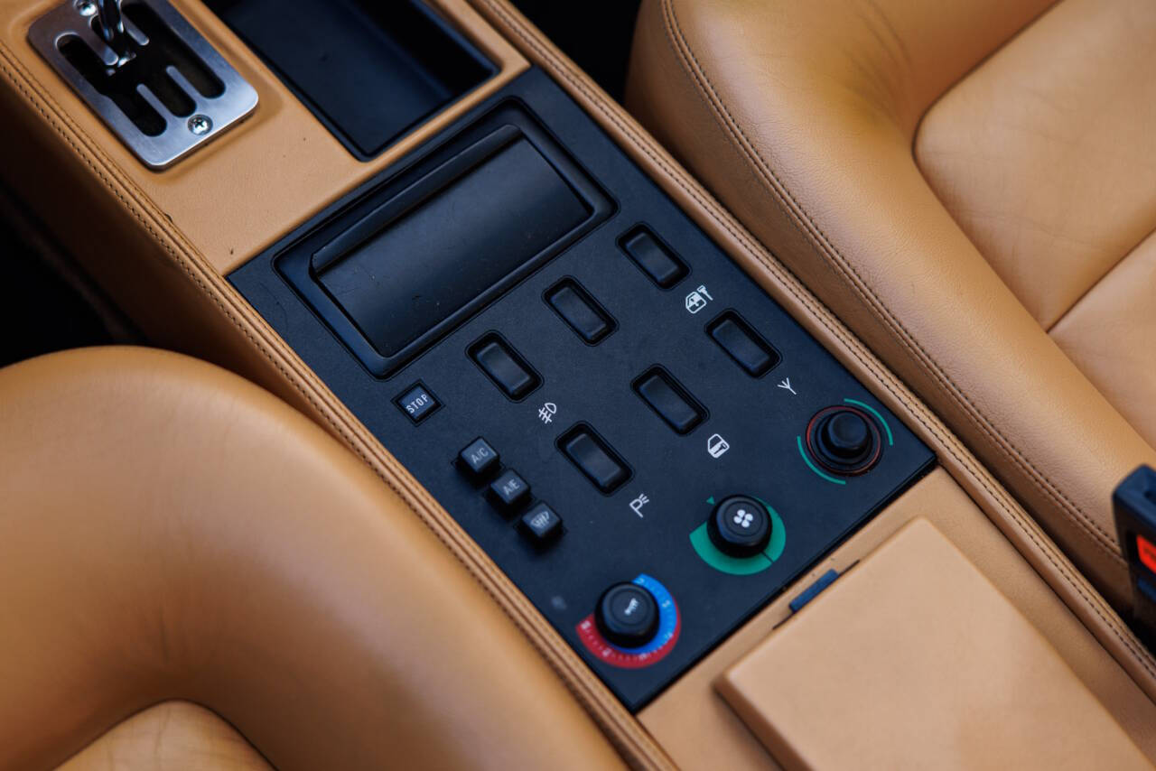 1989 Ferrari Mondial 36