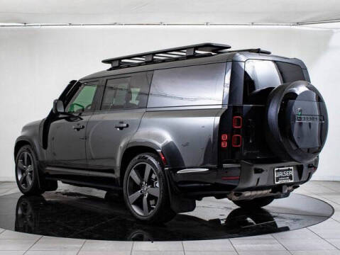 2024 Land Rover Defender 130 P400 Outbound