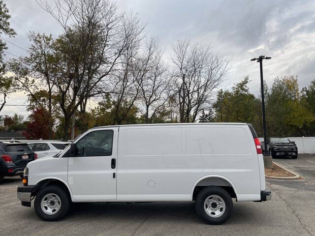 2025 Chevrolet Express 2500