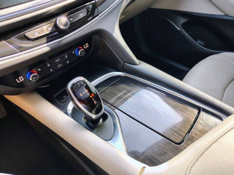 2018 Buick Enclave Essence