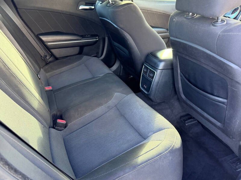 2015 Dodge Charger SXT