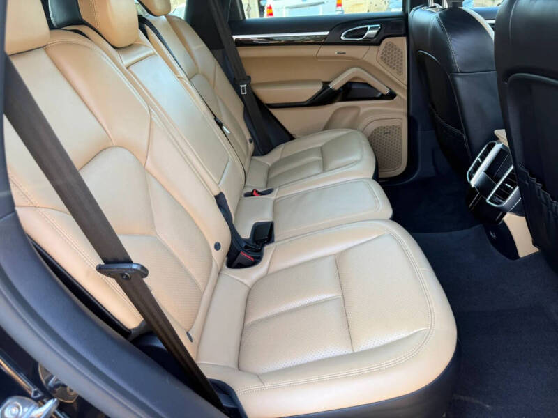 2018 Porsche Cayenne S