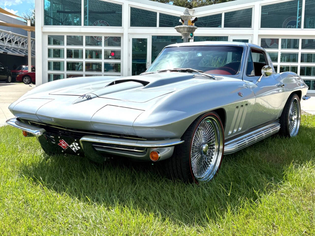 1965 Chevrolet Corvette 11