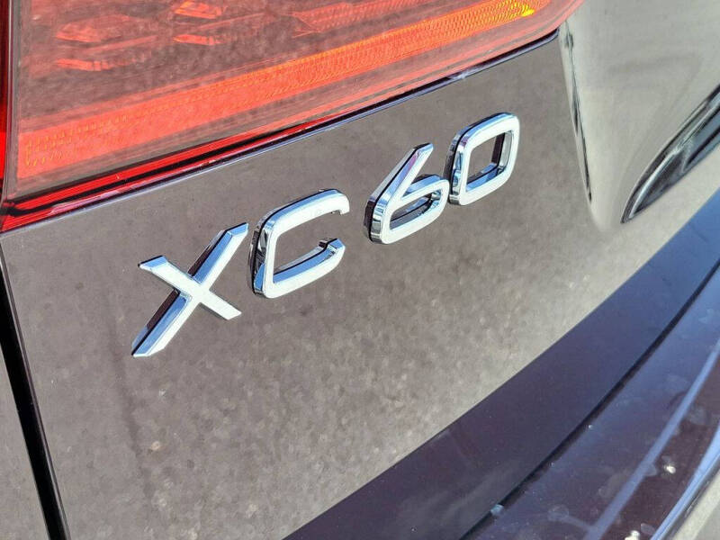 2026 Volvo XC60 B5 Core