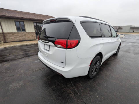 2020 Chrysler Pacifica Launch Edition