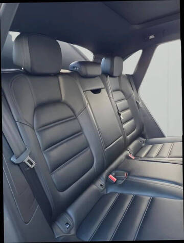 2020 Porsche Macan S
