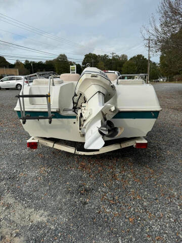 1997 Hurricane SunDeck Sport 185 OB