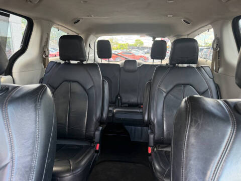 2018 Chrysler Pacifica Touring L