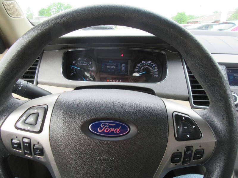 2015 Ford Taurus