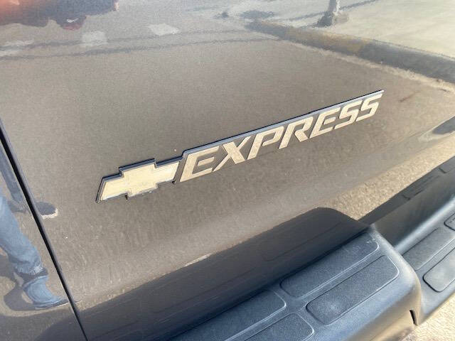 2017 Chevrolet Express LS 2500