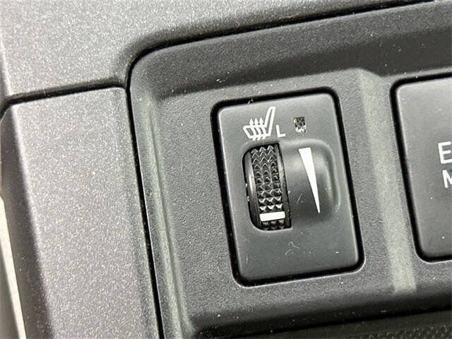 2016 Toyota Camry Hybrid XLE