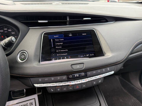 2022 Cadillac XT4 Sport