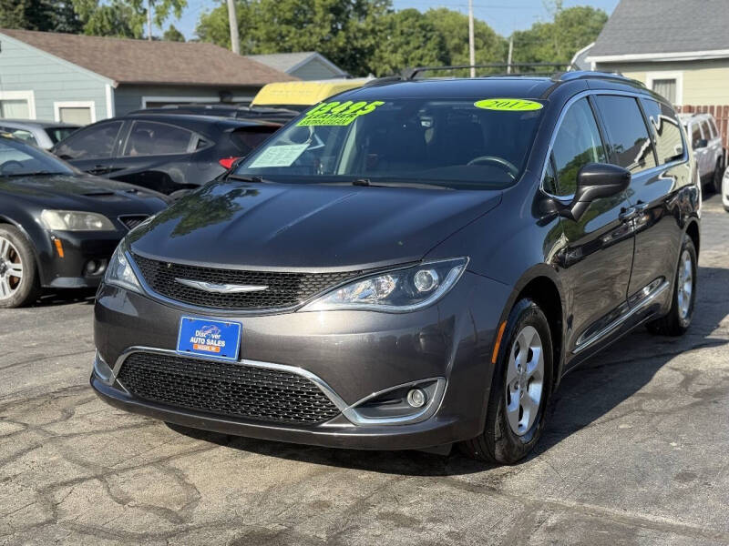 2017 Chrysler Pacifica Touring-L Plus