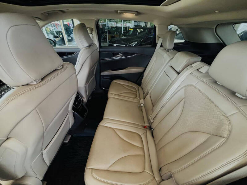 2023 Lincoln Nautilus Reserve