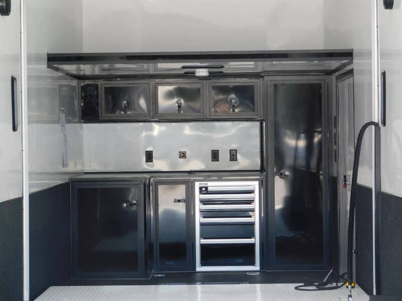 2025 United Trailers UAT 34' Aluminum Stacker Loade