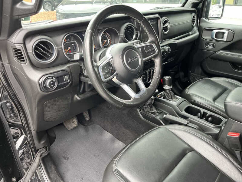 2023 Jeep Gladiator Overland