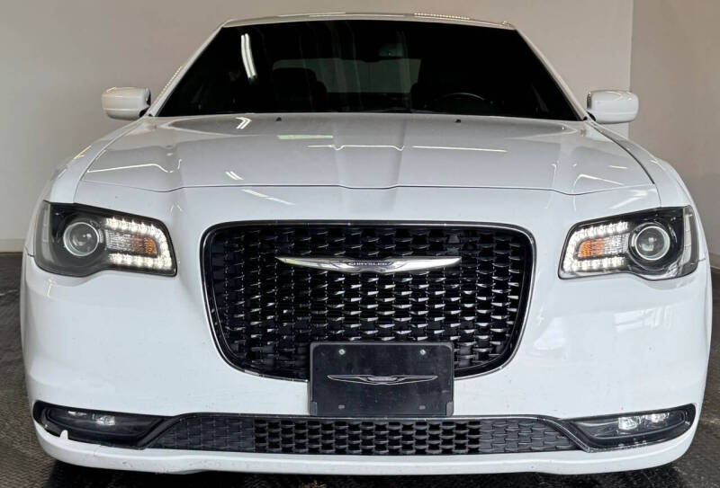 2019 Chrysler 300 S