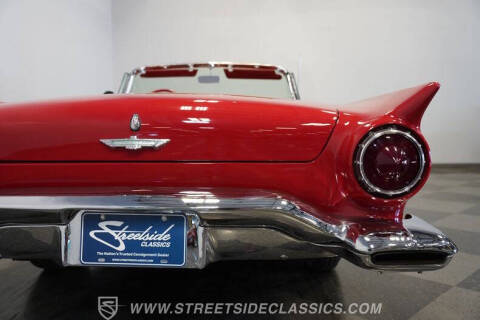 1957 Ford Thunderbird