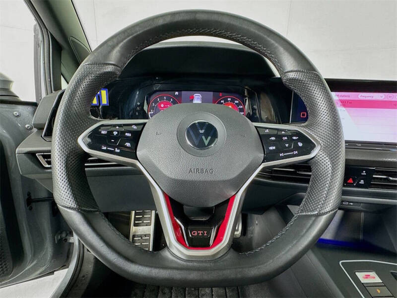 2022 Volkswagen Golf GTI SE