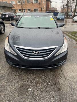 2013 Hyundai Sonata for sale at Midland Commercial. Chicago Cargo Vans & Truck in Bridgeview IL