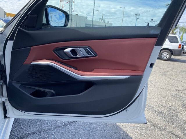 2022 BMW 3 Series 330i