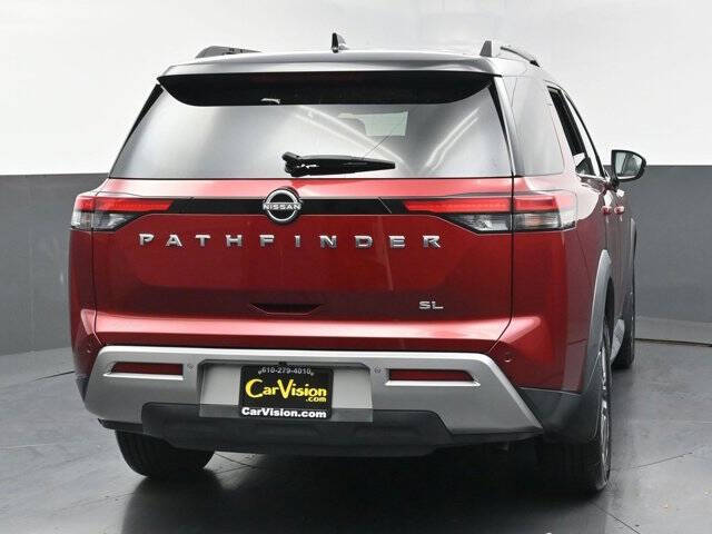 2022 Nissan Pathfinder SL