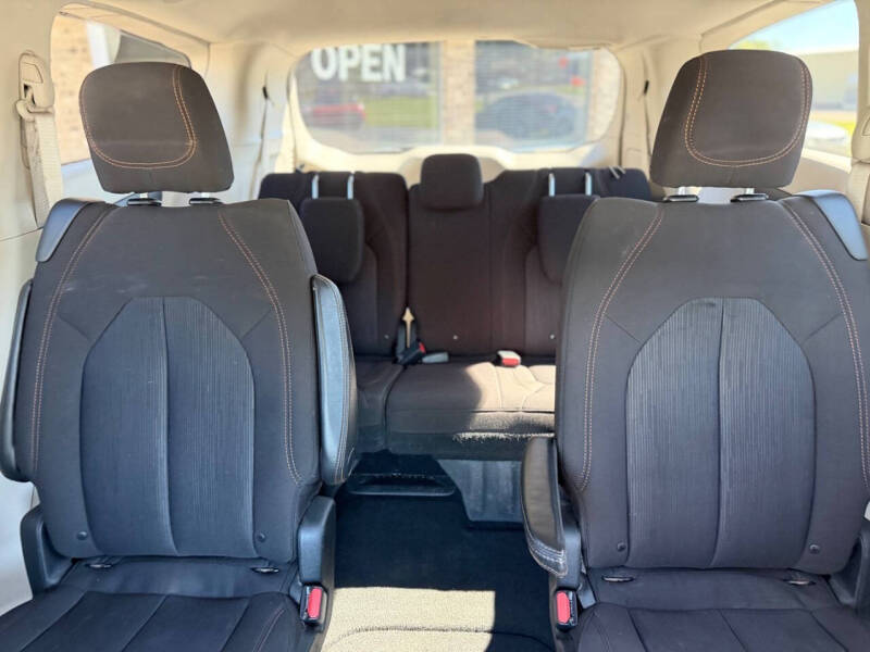 2017 Chrysler Pacifica Touring