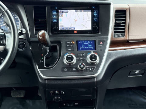 2017 Toyota Sienna
