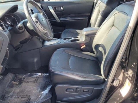 2013 Nissan Rogue SV w/SL Package