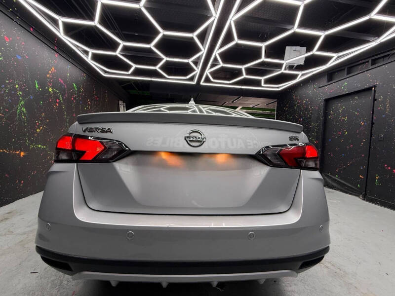 2020 Nissan Versa SR