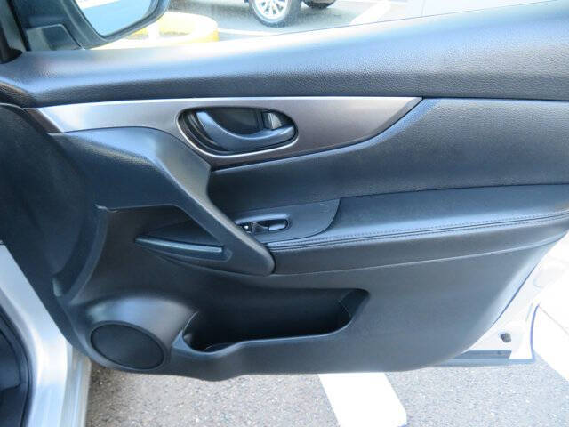 2022 Nissan Rogue Sport S