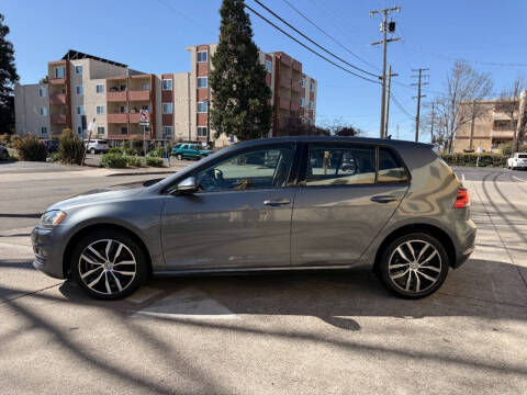 2016 Volkswagen Golf TSI SE
